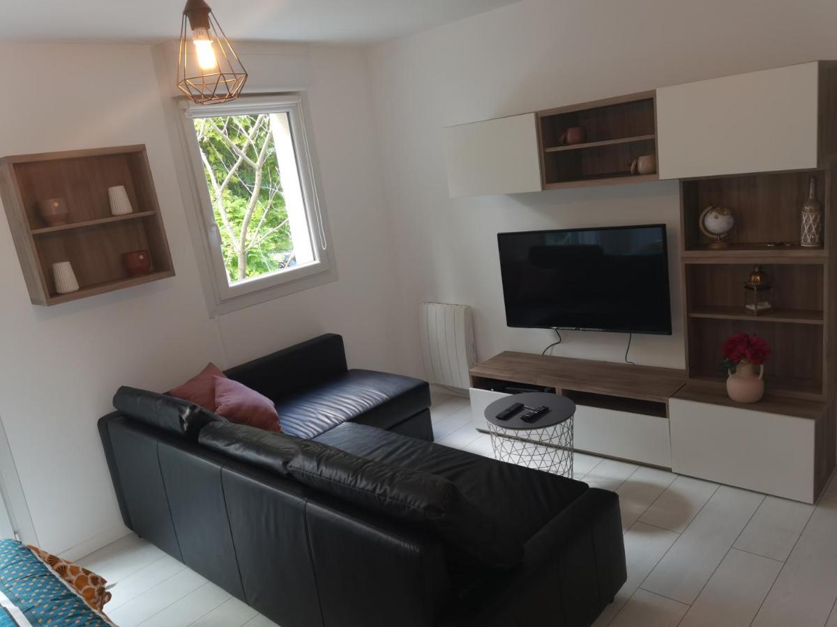 Home Up Bezons Extérieur photo