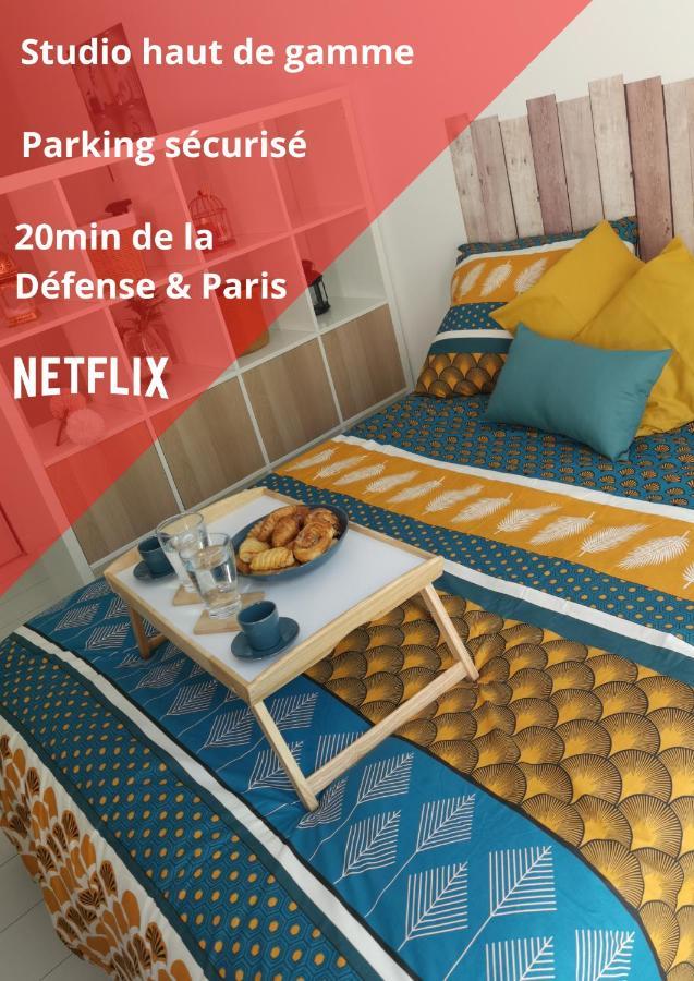 Home Up Bezons Extérieur photo